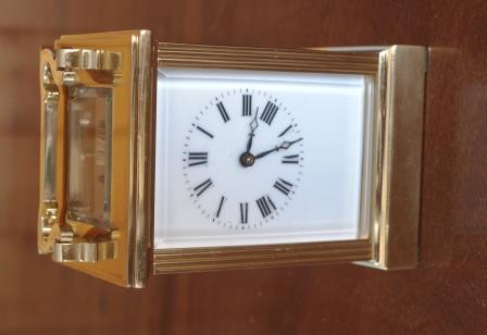 Top and front view of R & Co (129) carriage clock