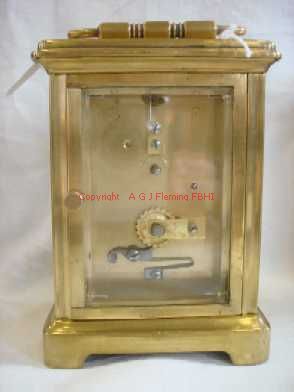 Back plate of carriage clock with cylinder platform