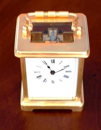 Front view of Obis (cylinder) carriage clock
