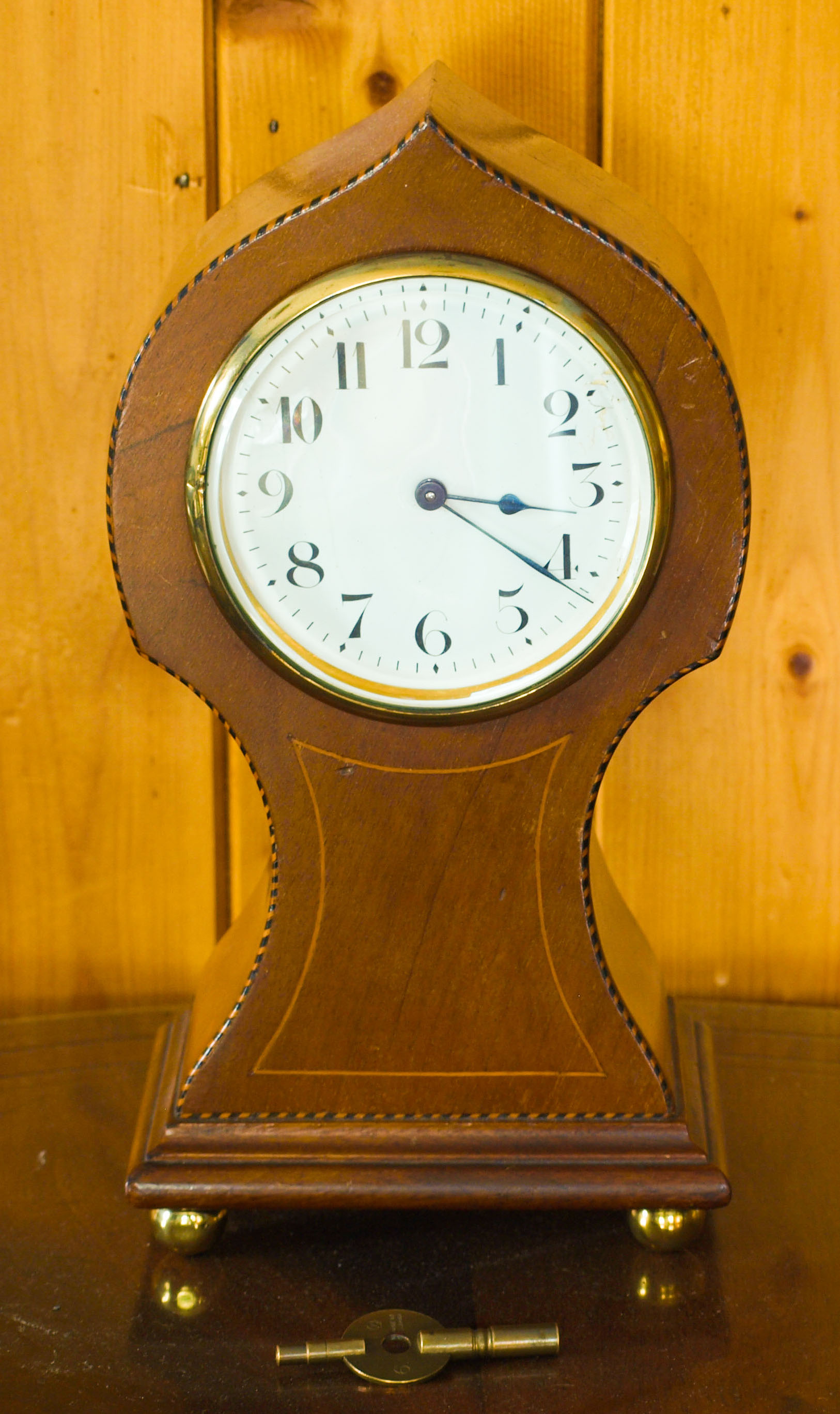 Front view of mantel clock with French movement by R & Co with a 90° Enlish lever/club-tooth escapement